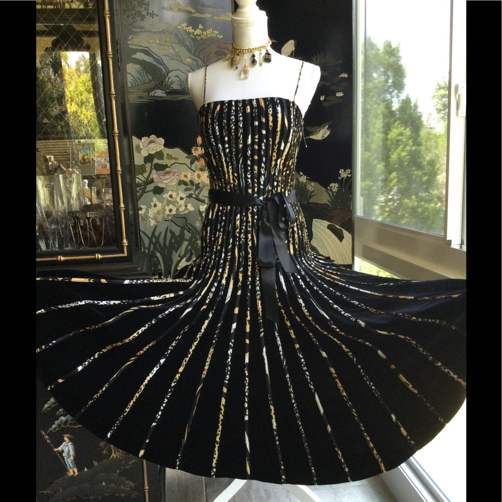 Velvet HUGE SWEEP Party Dress  B9 - Picture 12 of 12